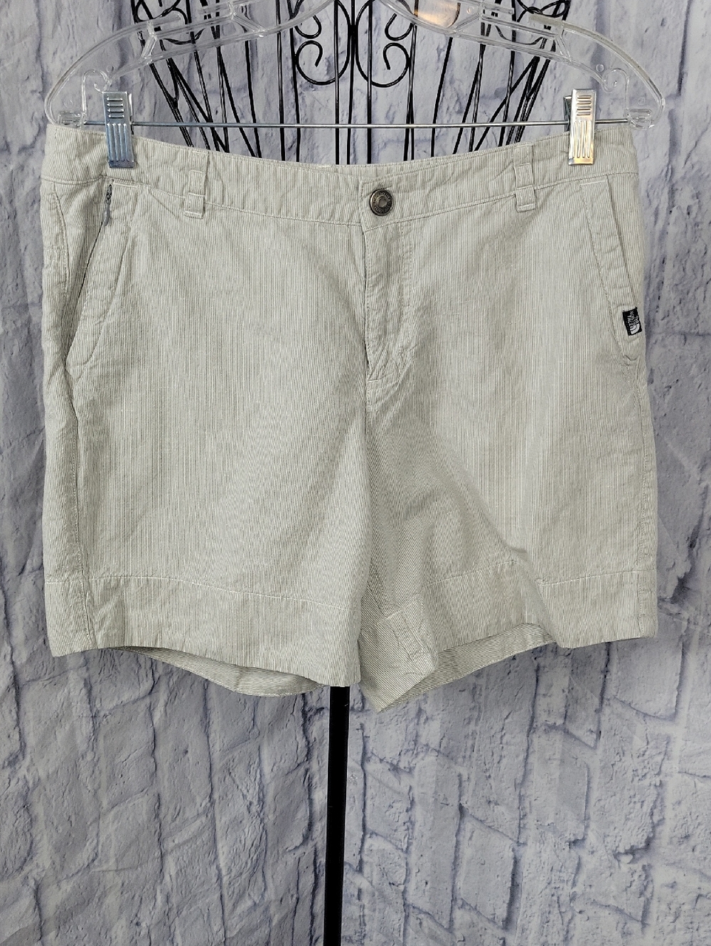 The North Face Women's‎ Khaki Chino Shorts Size 10 Lightweight Summer